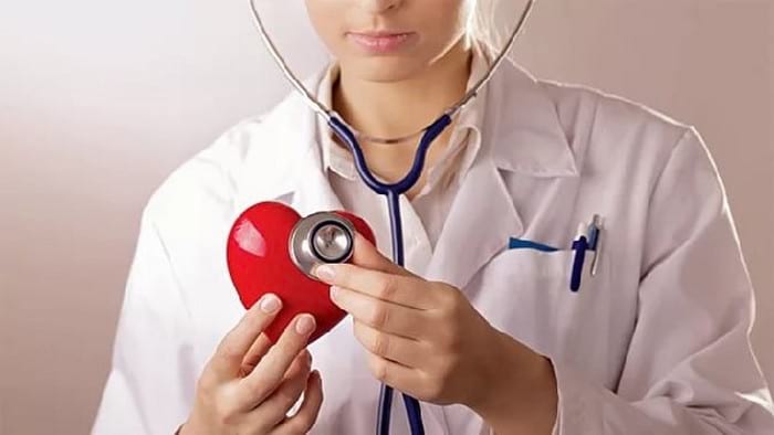 Симптомы аритмии сердца: признаки нарушения сердечного ритма