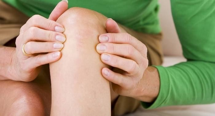 Признаки и лечение артрита коленного сустава