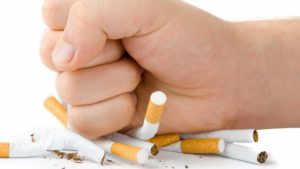 полный отказ от вредных привычек, разрушающих эпителиальную структуру дыхательных путей, в особенности курения