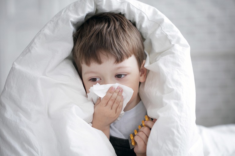 лечение насморка у детей